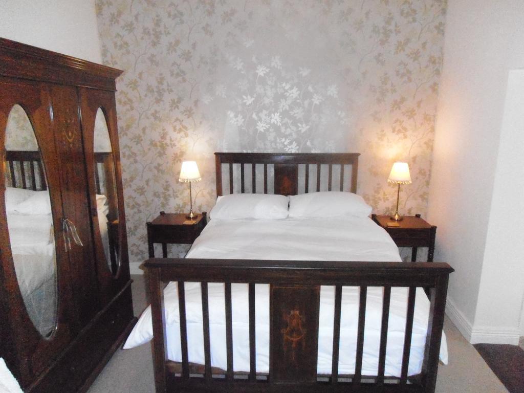The Old Manse B & B Ballycastle Habitación foto